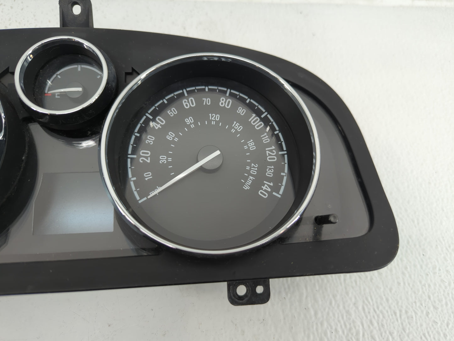 2013-2014 Chevrolet Captiva Sport Instrument Cluster Speedometer Gauges P/N:23209120 Fits Fits 2013 2014 OEM Used Auto Parts