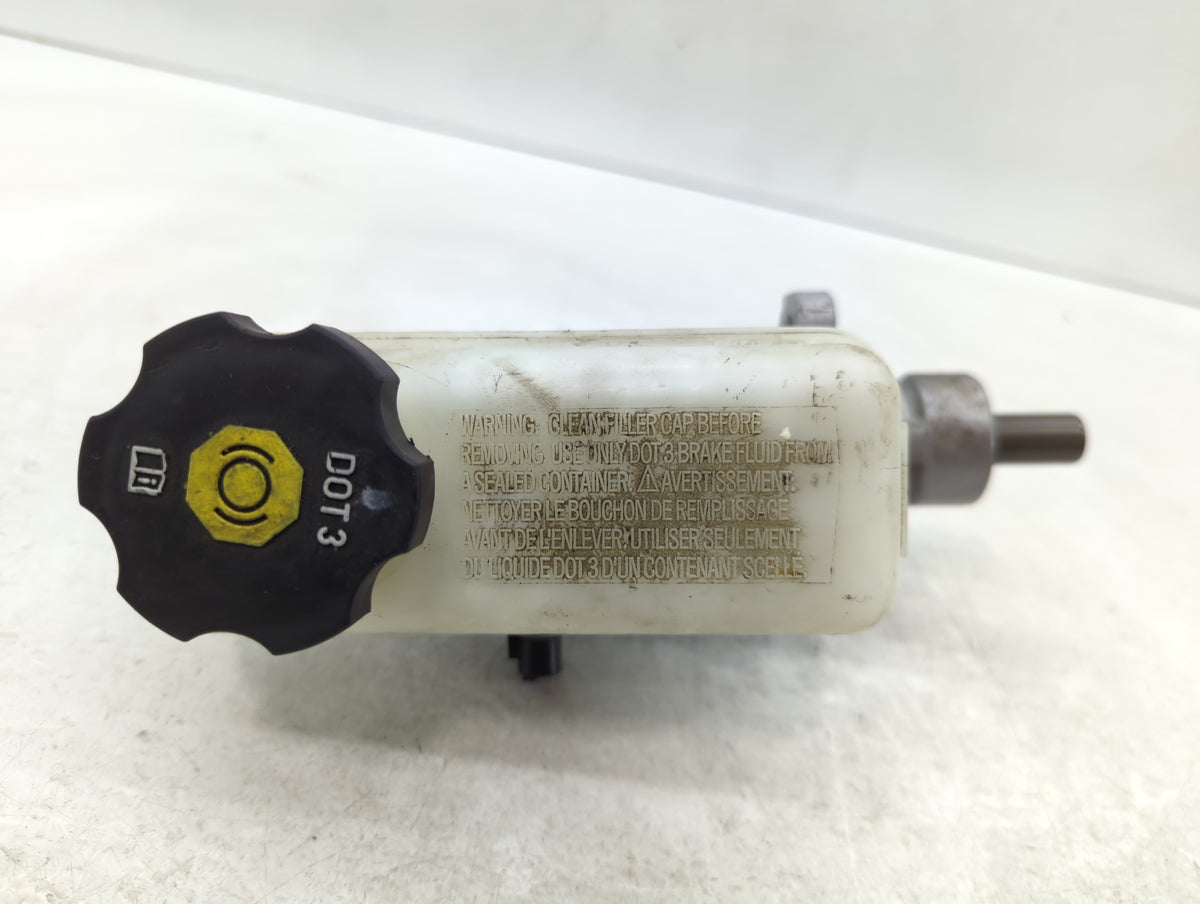 2013-2015 Chevrolet Captiva Sport Brake Master Cylinder 610256 - Oemusedautoparts1.com