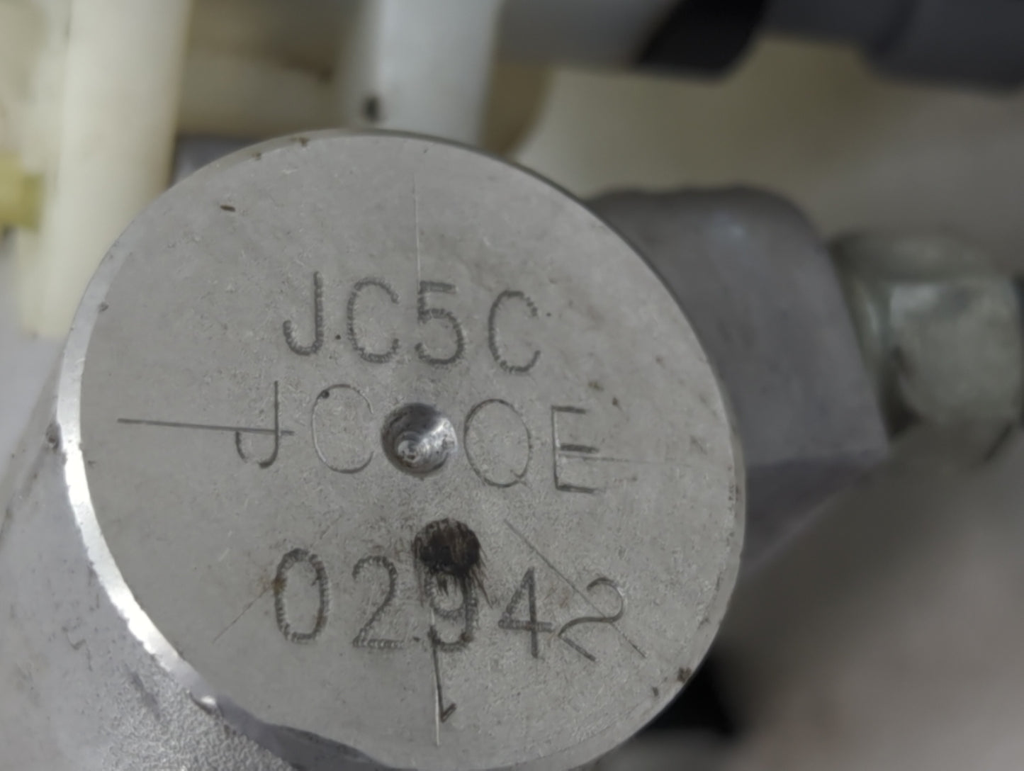 2013-2015 Chevrolet Captiva Sport Brake Master Cylinder 610955 - Oemusedautoparts1.com