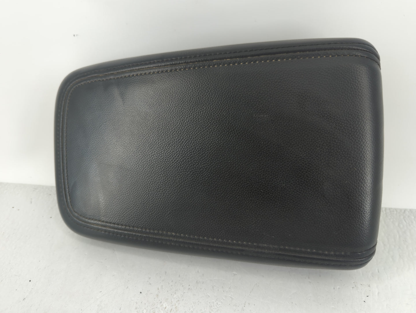 2012-2015 Chevrolet Captiva Sport Center Console Armrest Cover Lid Black - Oemusedautoparts1.com
