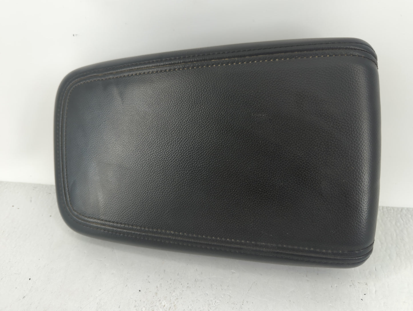 2012-2015 Chevrolet Captiva Sport Center Console Armrest Cover Lid Black - Oemusedautoparts1.com