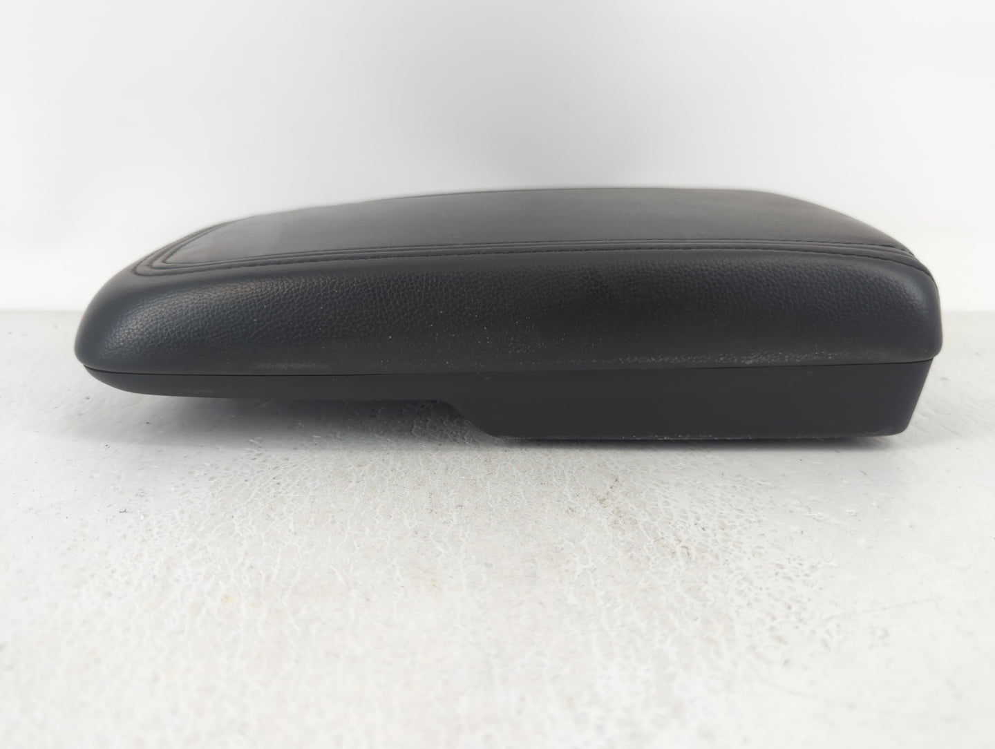 2012-2015 Chevrolet Captiva Sport Center Console Armrest Cover Lid Black - Oemusedautoparts1.com