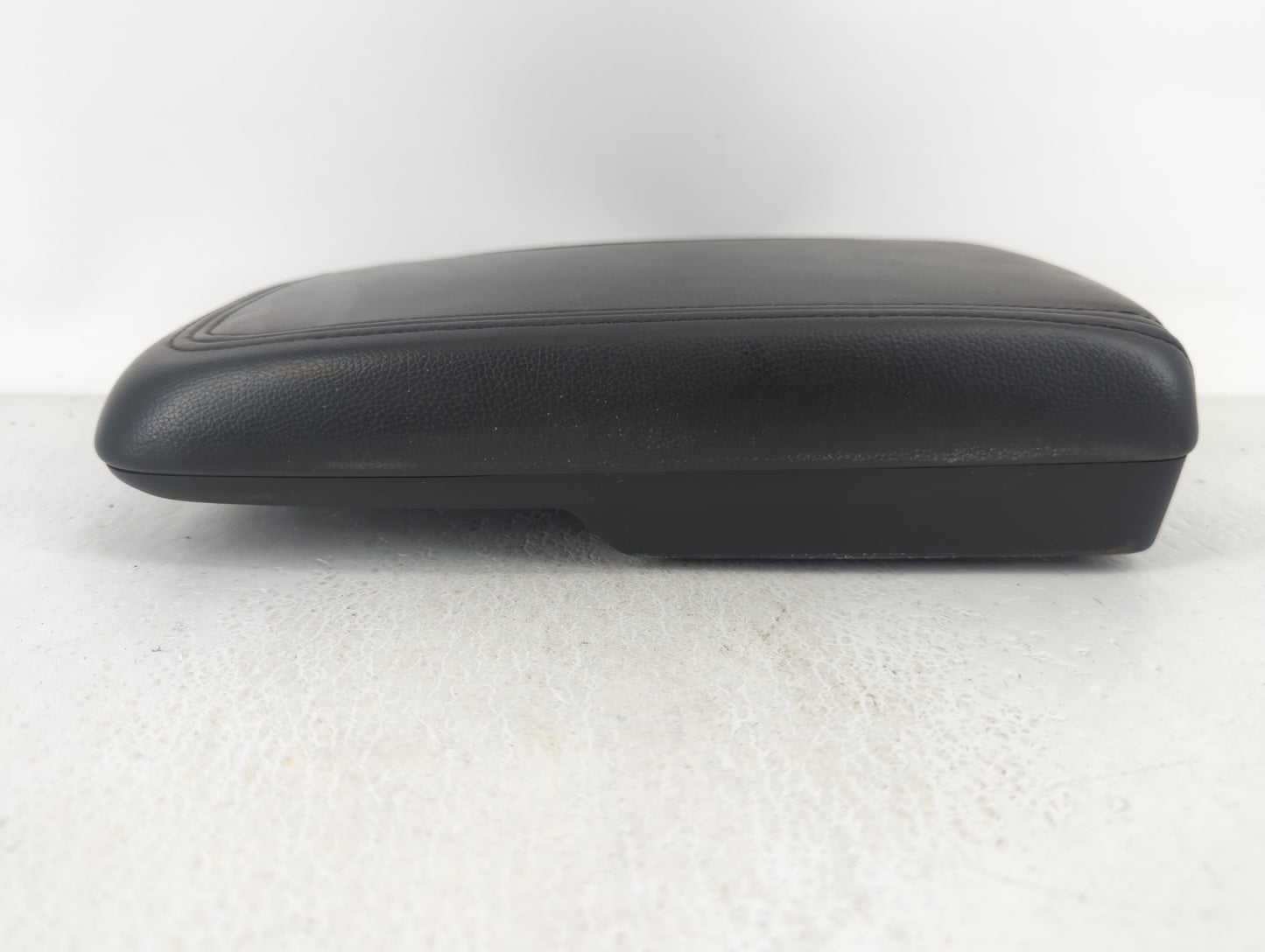2012-2015 Chevrolet Captiva Sport Center Console Armrest Cover Lid Black - Oemusedautoparts1.com