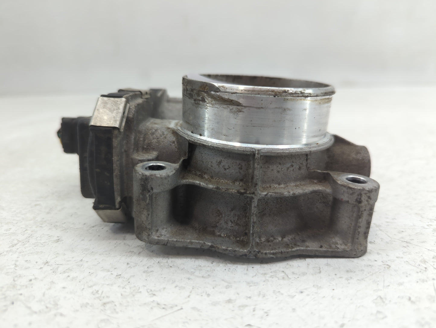 2012-2015 Chevrolet Captiva Sport Throttle Body P/N:12632101CA Fits Fits 2012 2013 2014 2015 OEM Used Auto Parts - Oemusedau