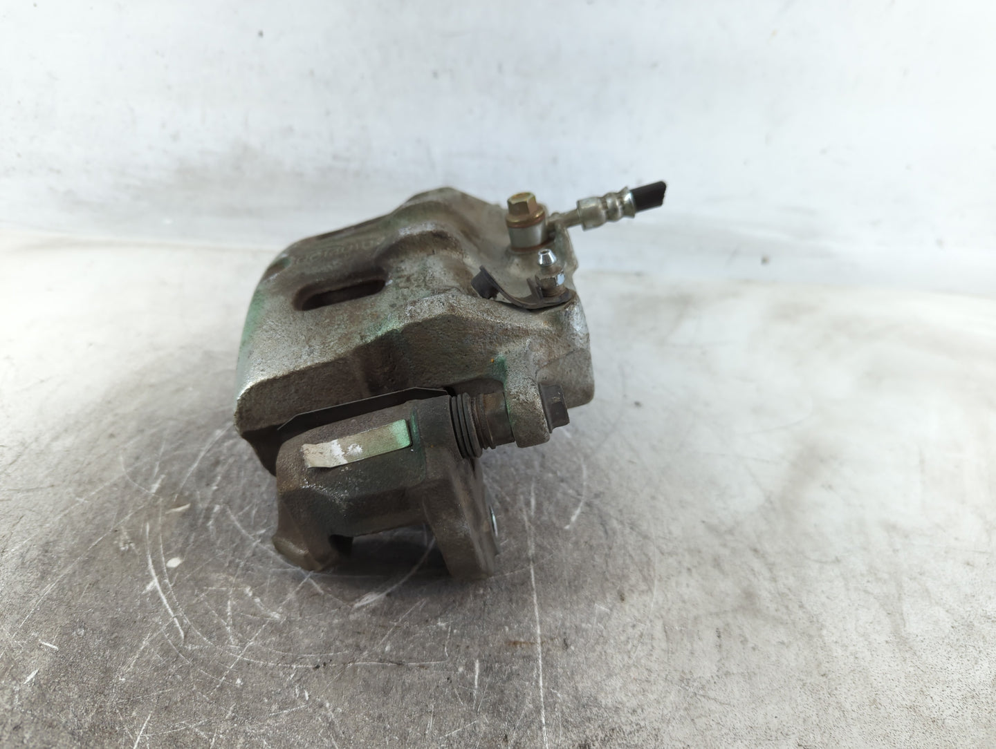 2012-2015 Chevrolet Captiva Sport Front Driver Left Brake Caliper 699542 - Oemusedautoparts1.com
