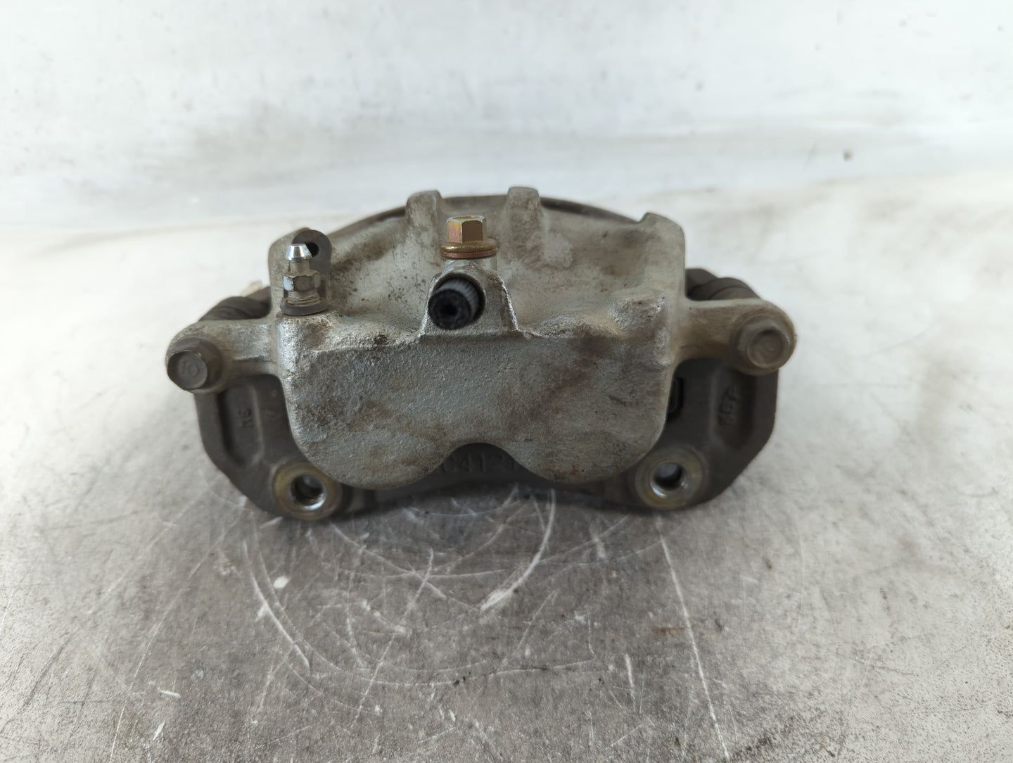 2012-2015 Chevrolet Captiva Sport Front Driver Left Brake Caliper 699542 - Oemusedautoparts1.com