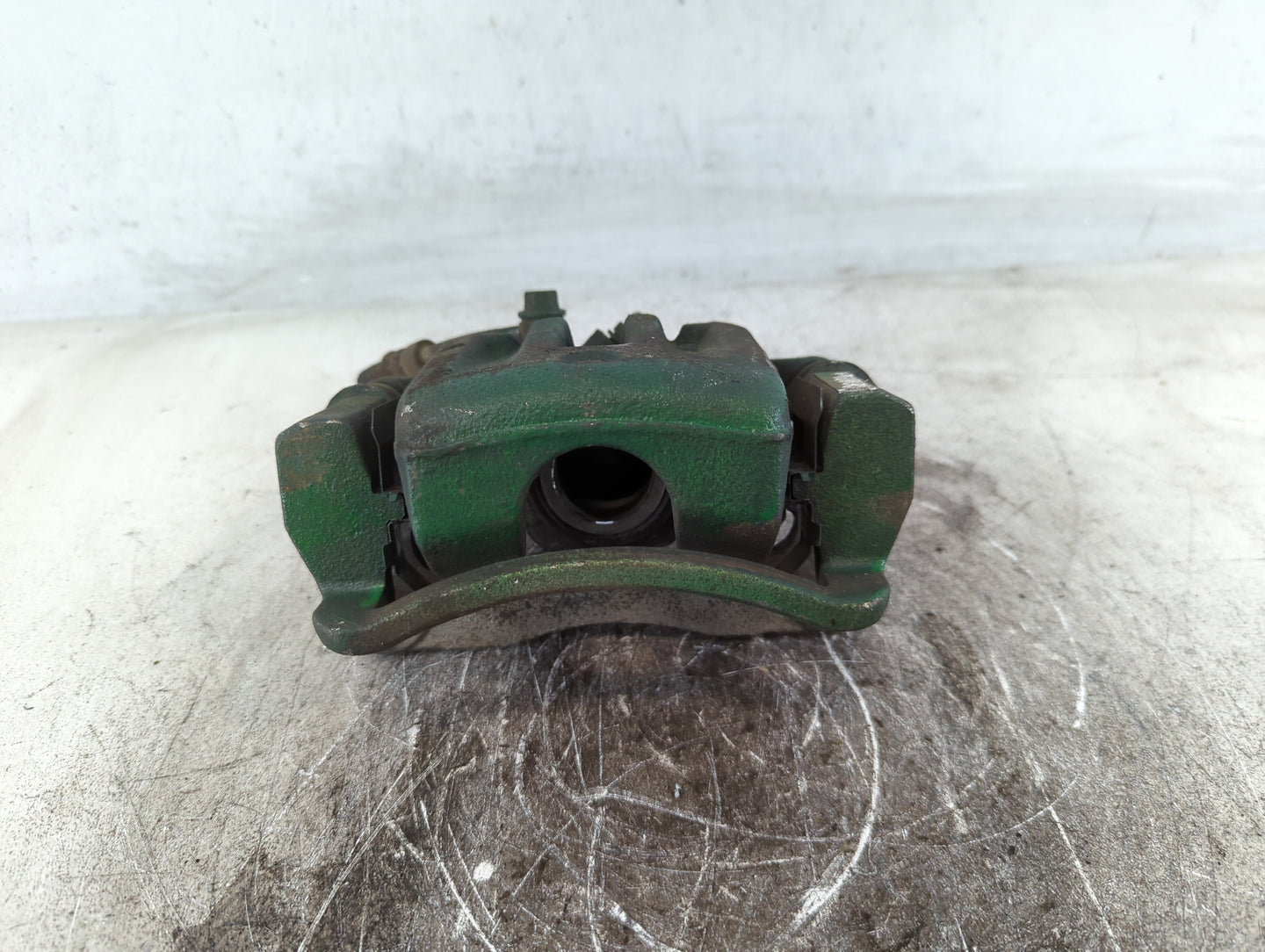 2012-2015 Chevrolet Captiva Sport Front Driver Left Brake Caliper - Oemusedautoparts1.com