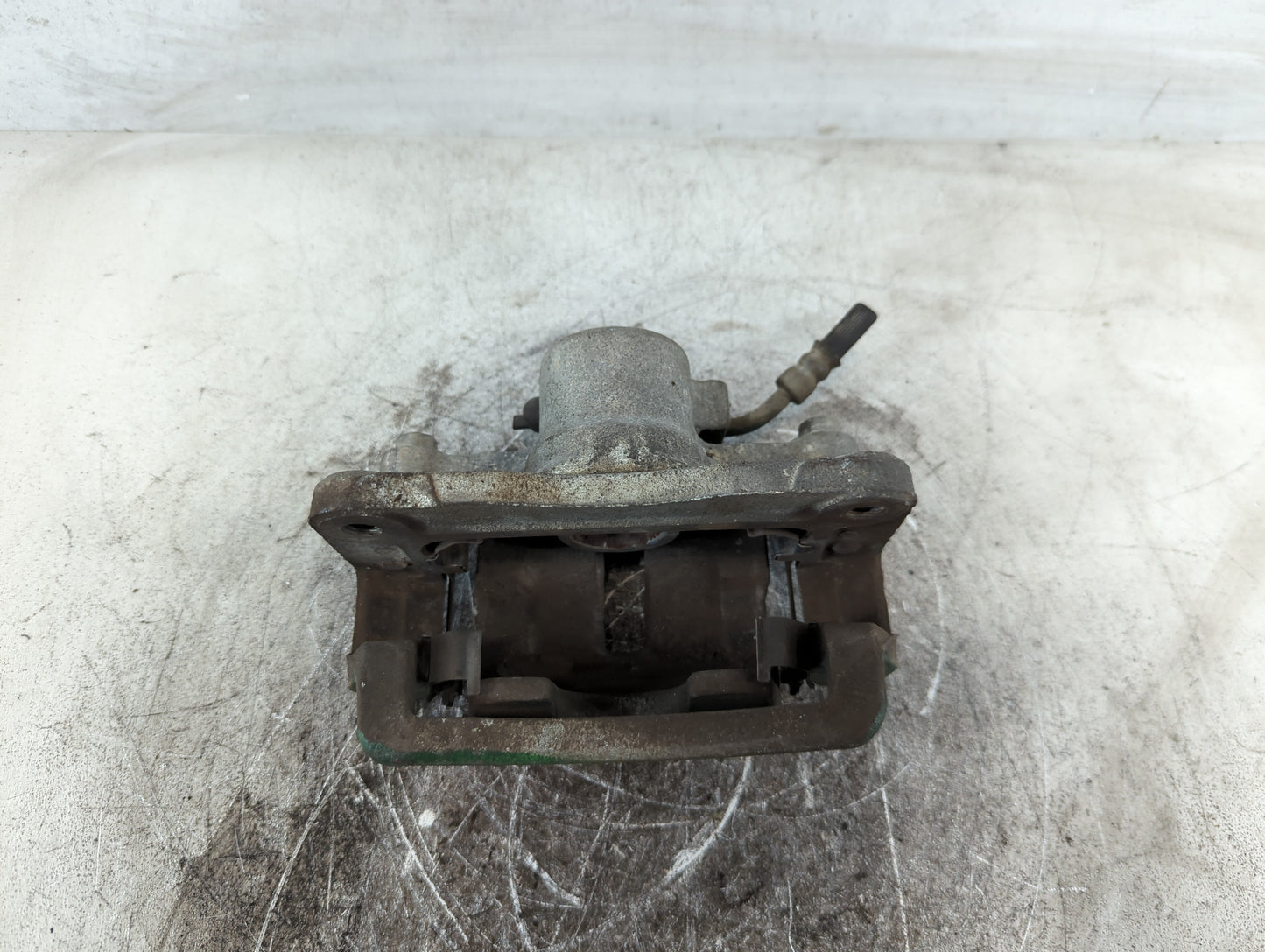 2012-2015 Chevrolet Captiva Sport Front Driver Left Brake Caliper - Oemusedautoparts1.com