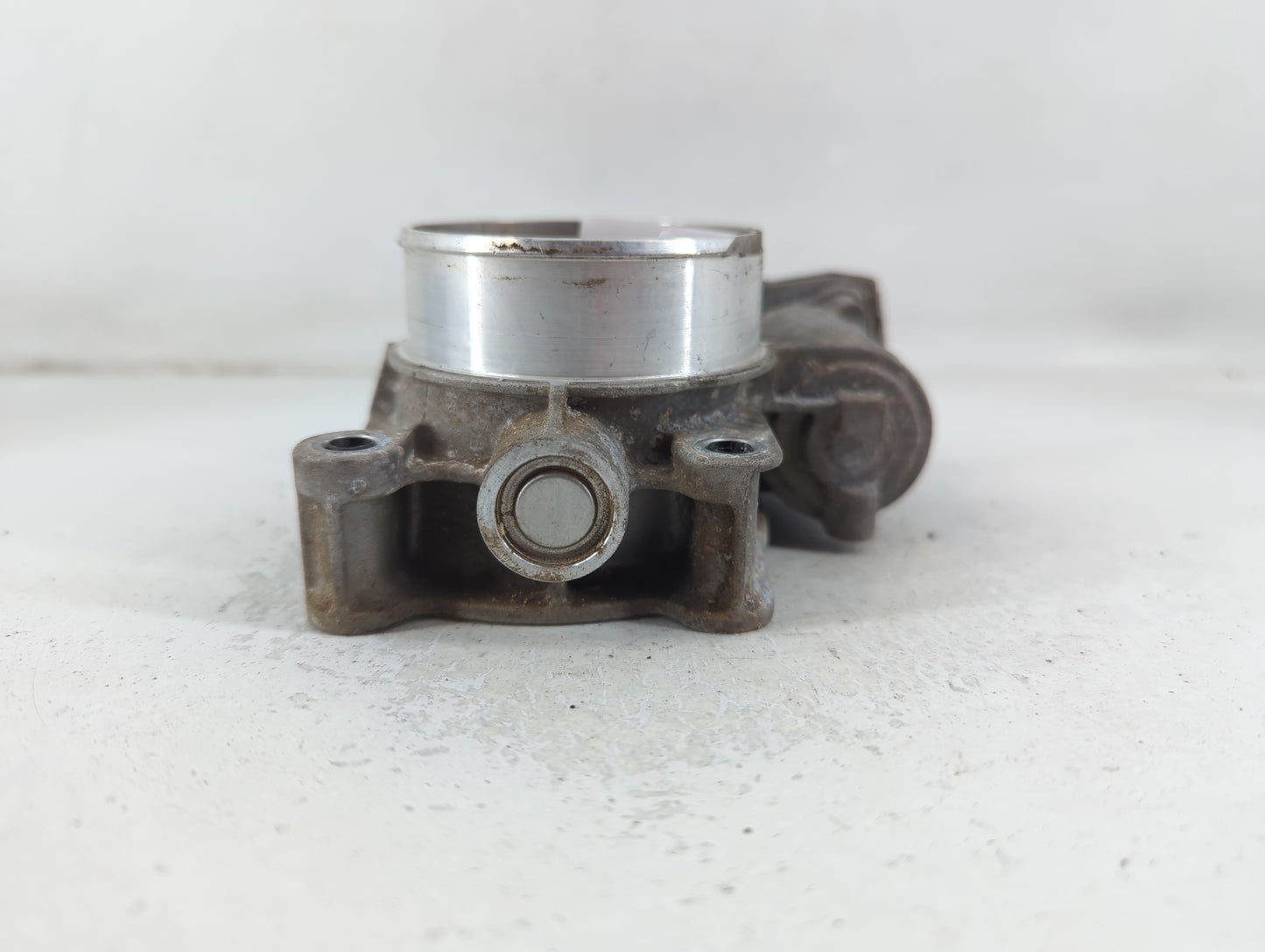 2012-2015 Chevrolet Captiva Sport Throttle Body P/N:126321010CA Fits Fits 2012 2013 2014 2015 OEM Used Auto Parts - Oemuseda