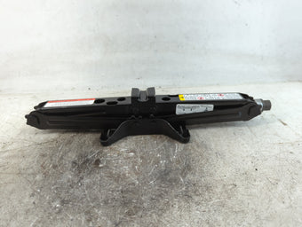compare product 2014 Chevrolet Captiva Sport Spare Scissor Car Jack 791549