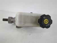 2013-2015 Chevrolet Captiva Sport Brake Master Cylinder 864068 - Oemusedautoparts1.com