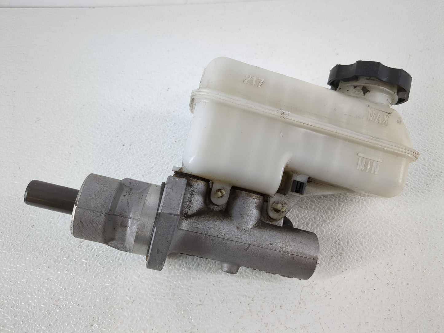 2013-2015 Chevrolet Captiva Sport Brake Master Cylinder - Oemusedautoparts1.com