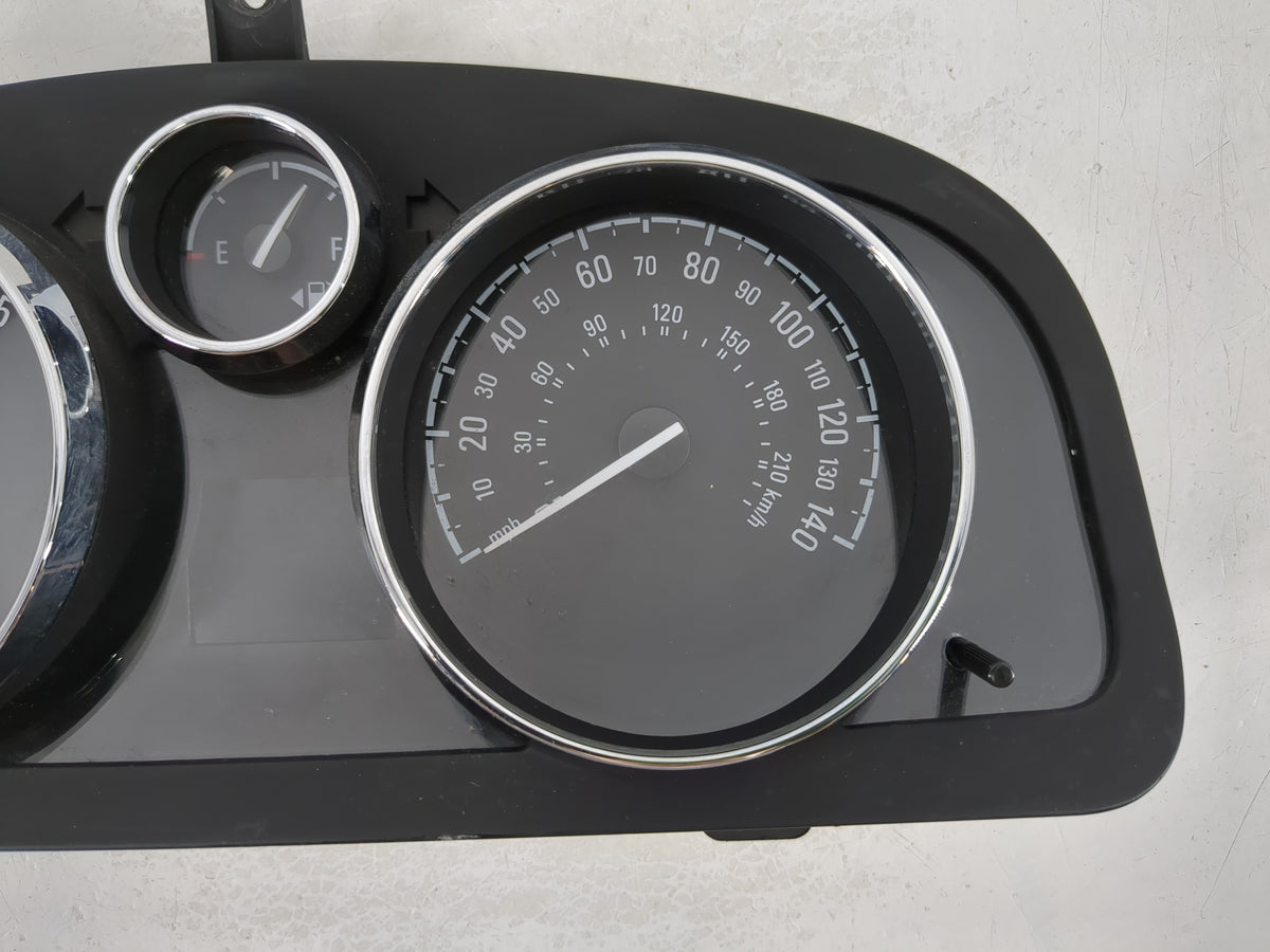 2014 Chevrolet Captiva Sport Instrument Cluster Speedometer Gauges P/N:23209120 Miles:108K Fits OEM Used Auto Parts - Oemuse