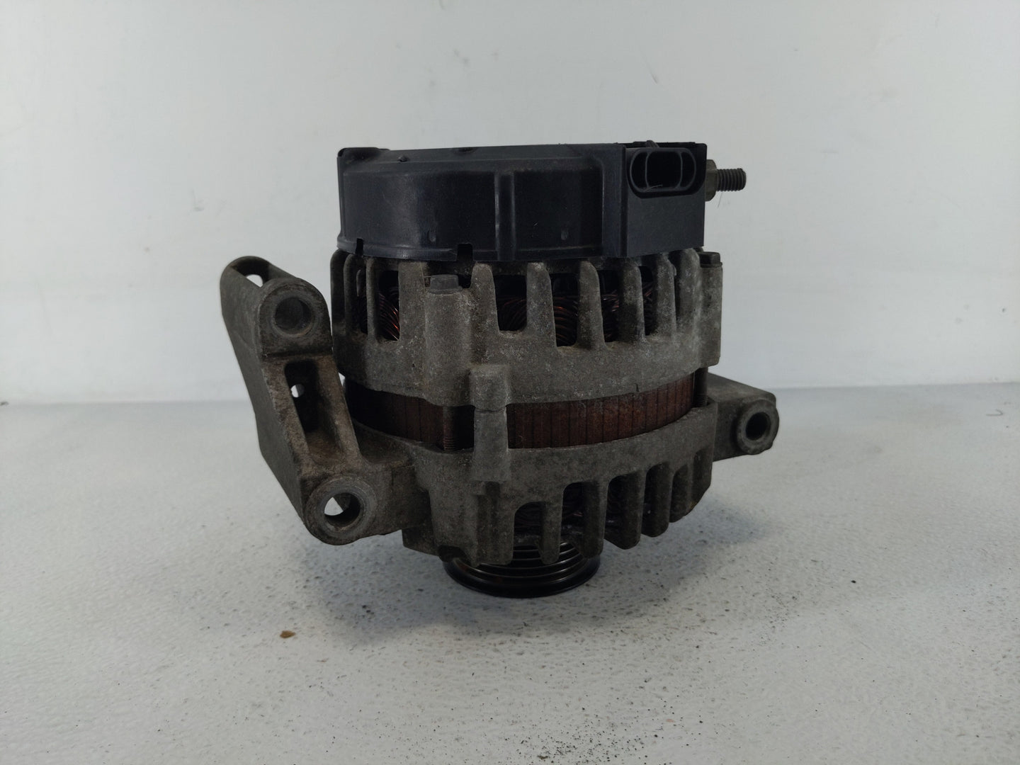 2012-2015 Chevrolet Captiva Sport Alternator Replacement Generator Charging Assembly Engine OEM Fits Fits 2012 2013 2014 201