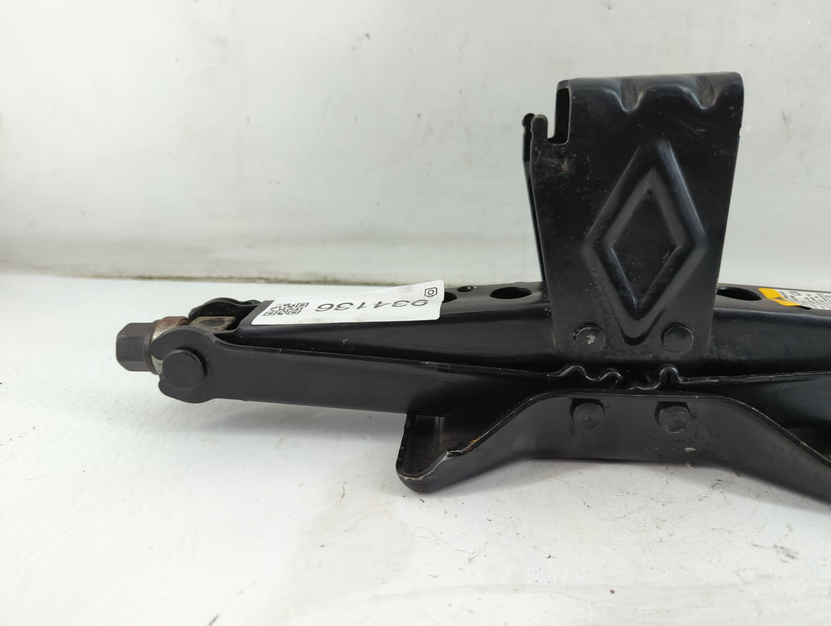 2014 Chevrolet Captiva Sport Spare Scissor Car Jack 934136 - Oemusedautoparts1.com