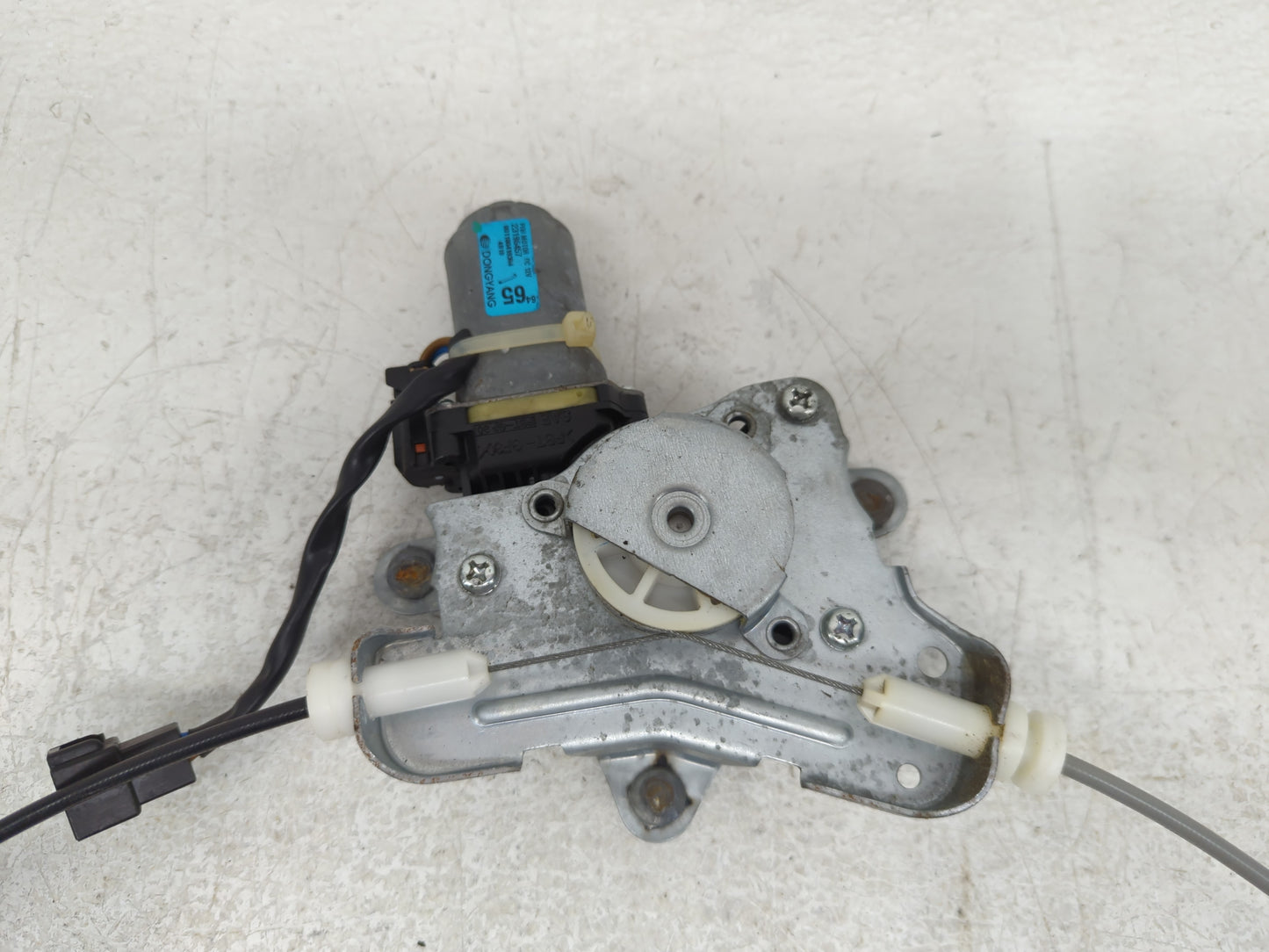2012-2015 Chevrolet Captiva Sport Passenger Rear Right Power Window Motor - Oemusedautoparts1.com