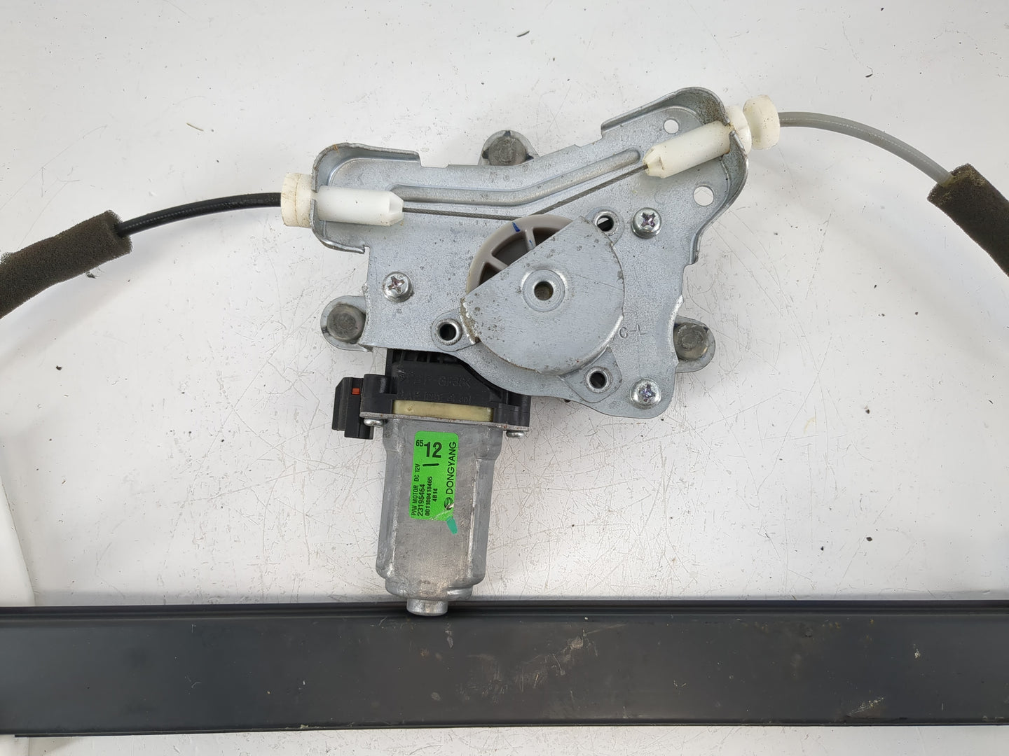 2012-2015 Chevrolet Captiva Sport Driver Front Left Power Window Motor - Oemusedautoparts1.com