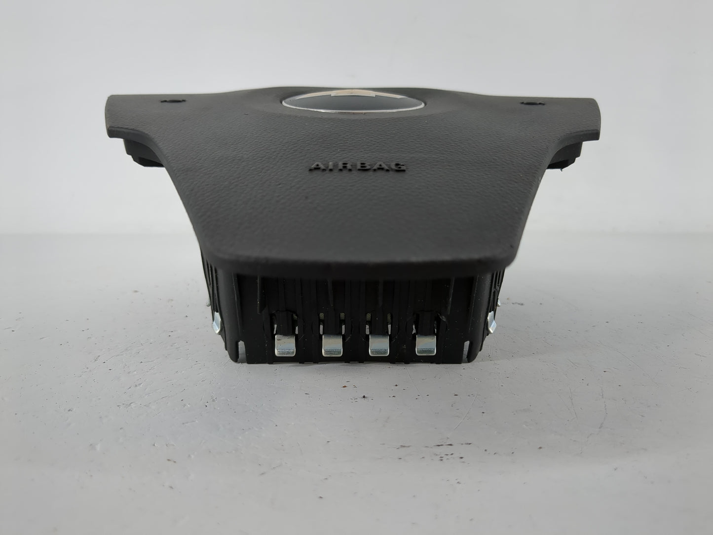 2012 Chevrolet Captiva Sport Air Bag Driver Left Steering Wheel Mounted - Oemusedautoparts1.com