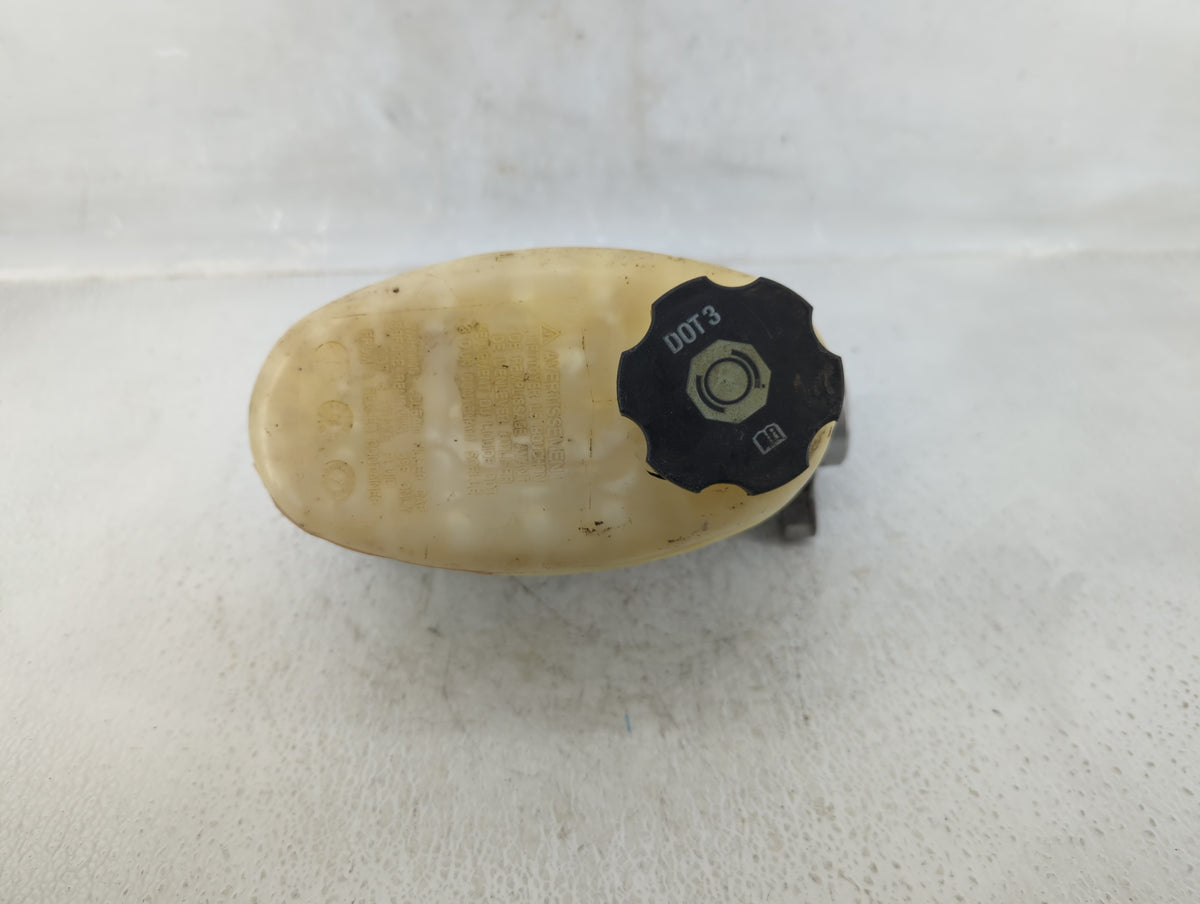 2014 Chevrolet Chevelle Brake Master Cylinder Cream - Oemusedautoparts1.com