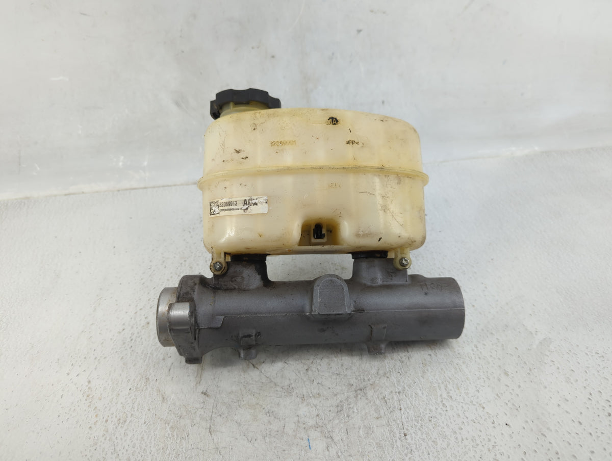 2014 Chevrolet Chevelle Brake Master Cylinder Cream - Oemusedautoparts1.com
