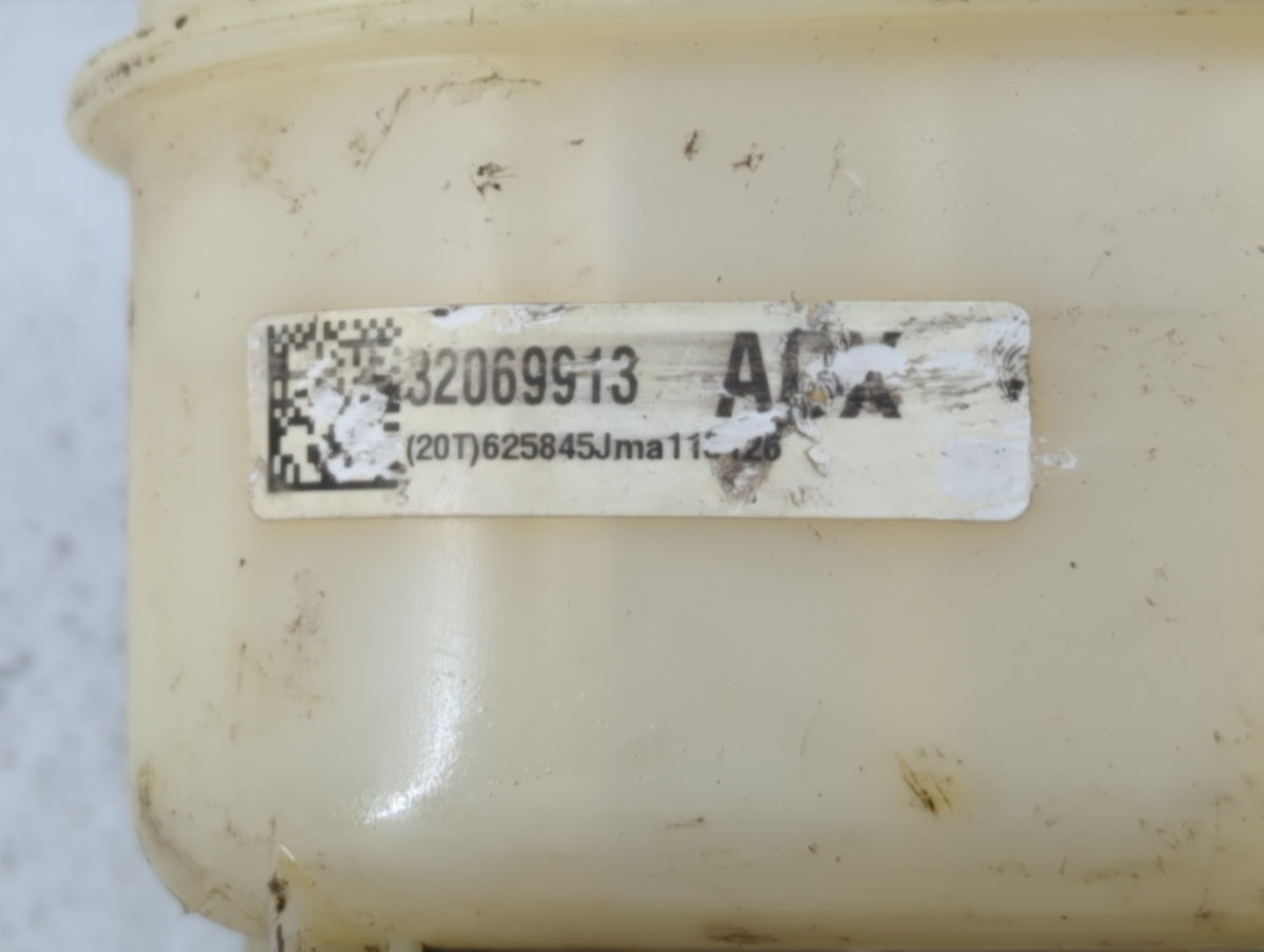 2014 Chevrolet Chevelle Brake Master Cylinder Cream - Oemusedautoparts1.com