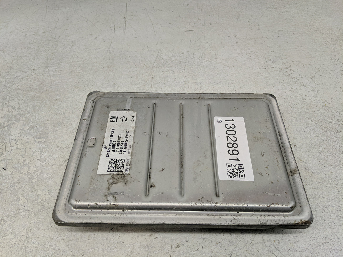 2014-2016 Chevrolet Corvette PCM Engine Control Computer ECU ECM PCU OEM P/N:12660064 Fits Fits 2014 2015 2016 OEM Used Auto