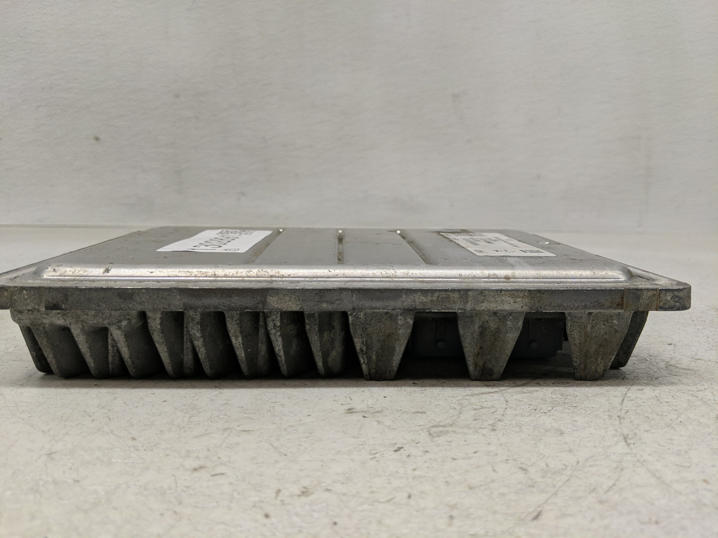 2014-2016 Chevrolet Corvette PCM Engine Control Computer ECU ECM PCU OEM P/N:12660064 Fits Fits 2014 2015 2016 OEM Used Auto