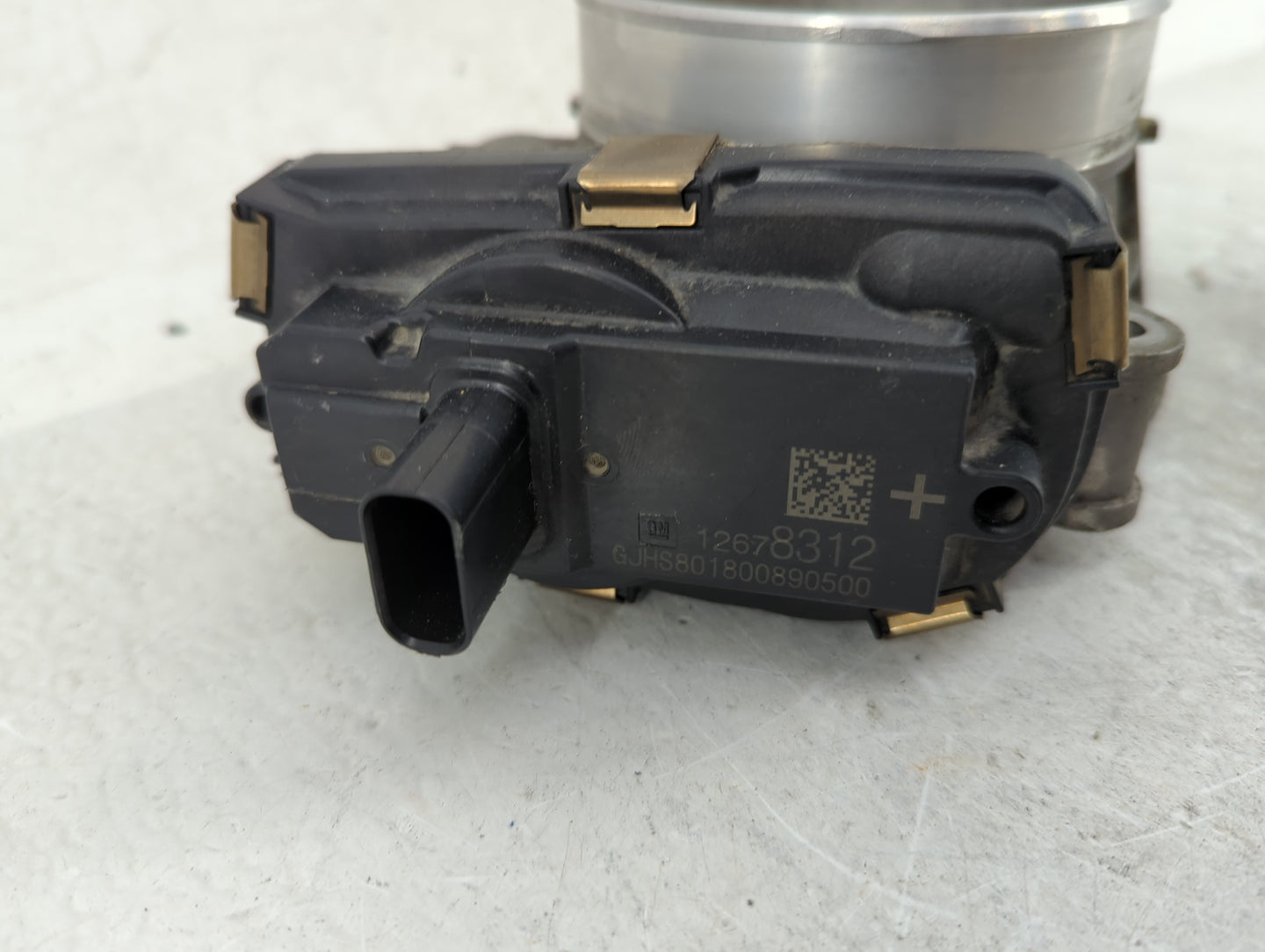 2014-2020 Chevrolet Corvette Throttle Body P/N:12678312 Fits Fits 2014 2015 2016 2017 2018 2019 2020 2021 2022 OEM Used Auto