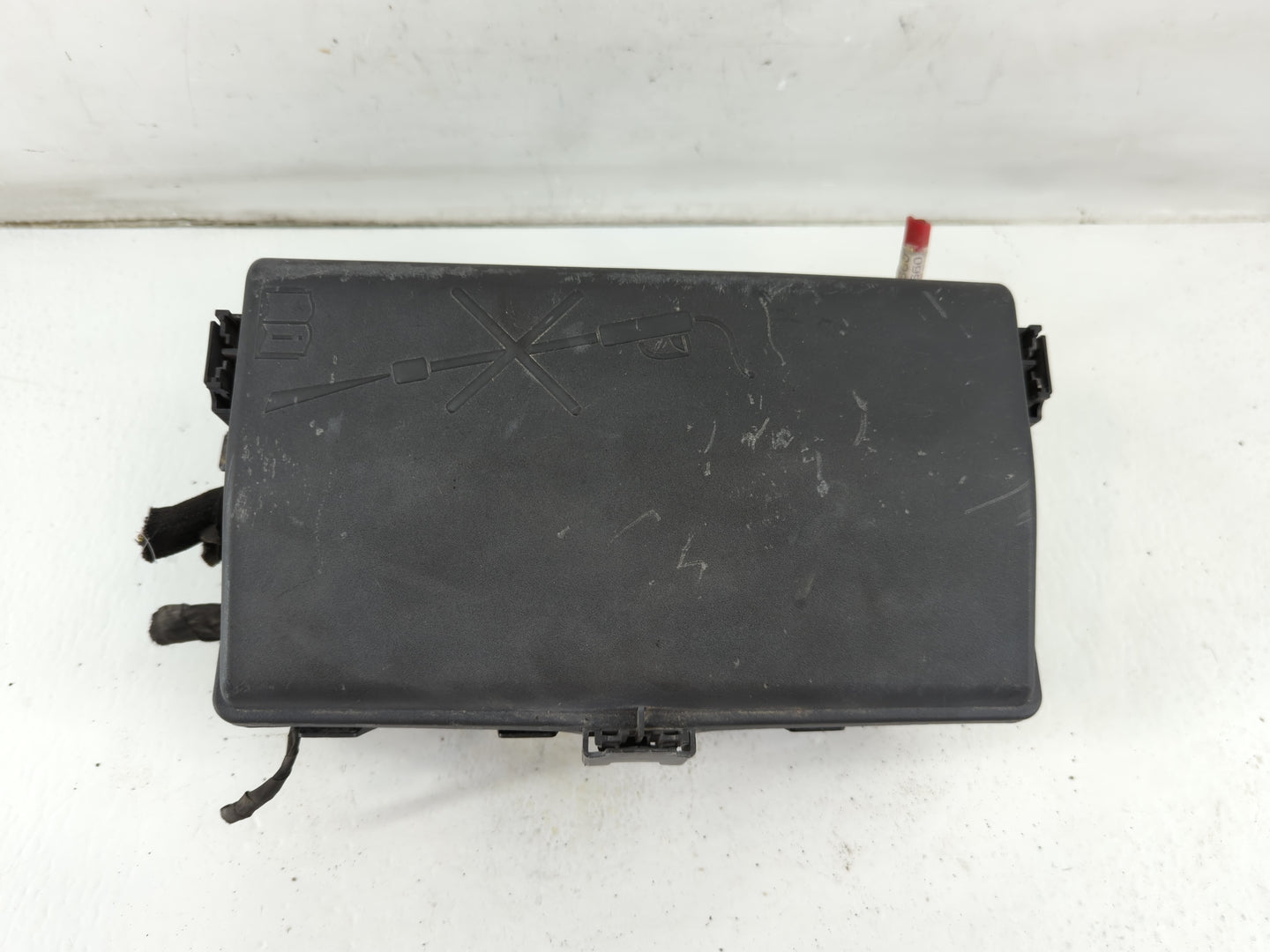 2011-2014 Chevrolet Cruze Fusebox Fuse Box Panel Relay Module P/N:812461952 Fits Fits 2011 2012 2013 2014 OEM Used Auto Part
