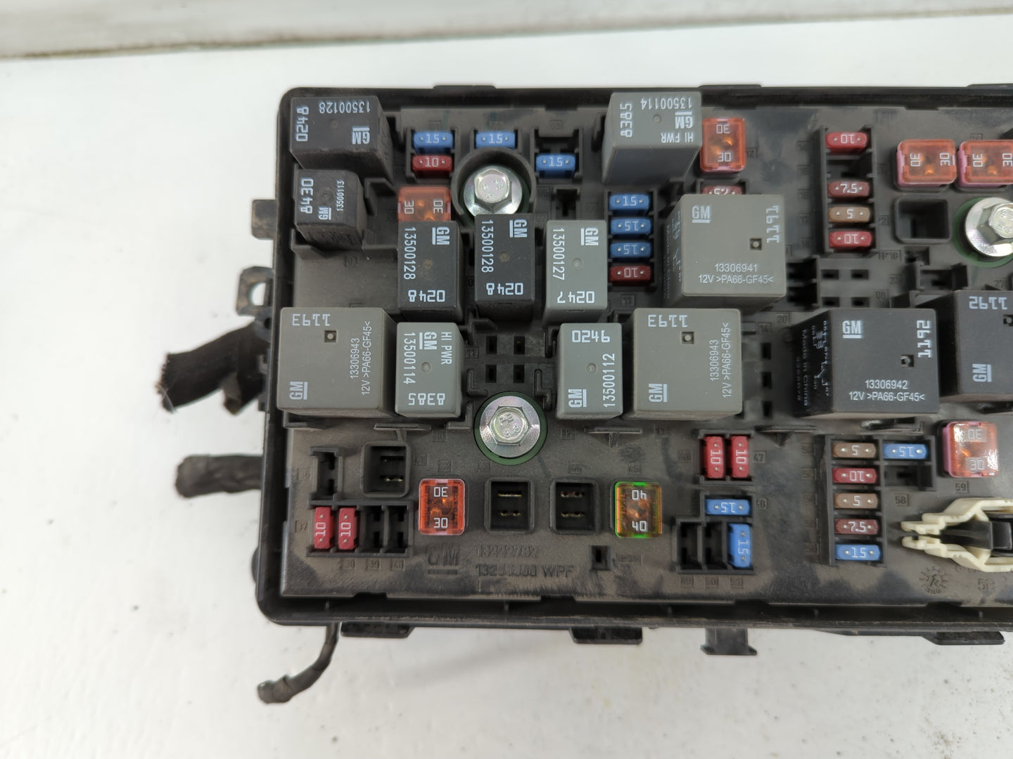 2011-2014 Chevrolet Cruze Fusebox Fuse Box Panel Relay Module P/N:812461952 Fits Fits 2011 2012 2013 2014 OEM Used Auto Part