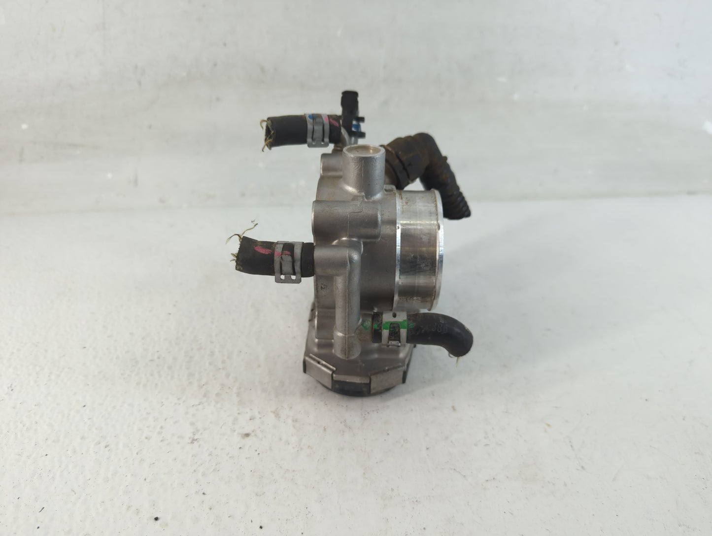 2011-2016 Chevrolet Cruze Throttle Body P/N:55561495 Fits Fits 2009 2010 2011 2012 2013 2014 2015 2016 2017 2018 OEM Used Au