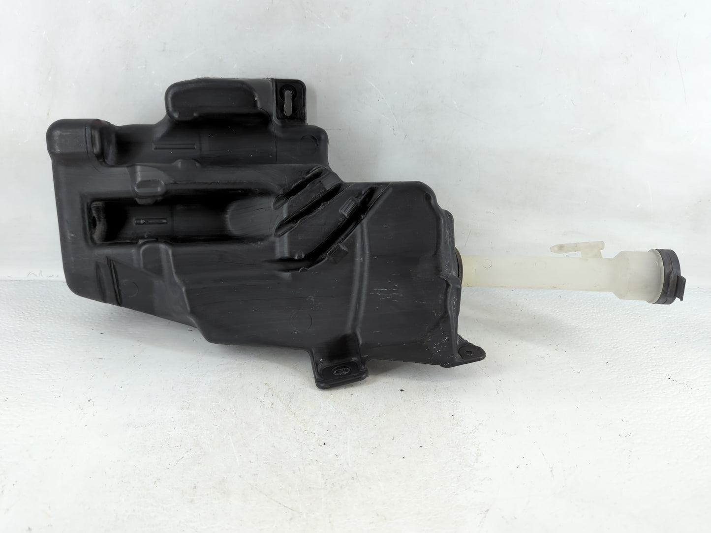 2011-2016 Chevrolet Cruze Windshield Washer Fluid Reservoir Bottle Oem - Oemusedautoparts1.com