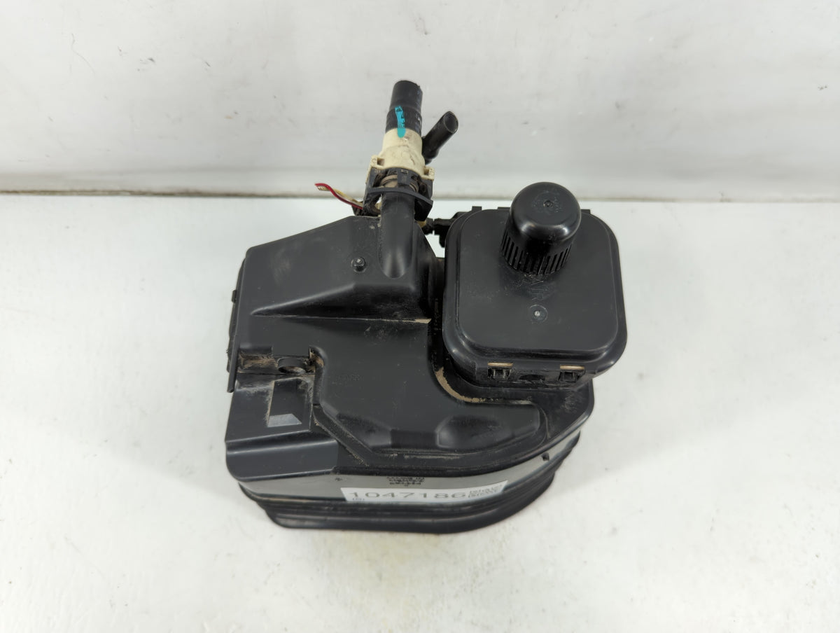 2014 Chevrolet Cruze Fuel Vapor Charcoal Canister 1047186 - Oemusedautoparts1.com
