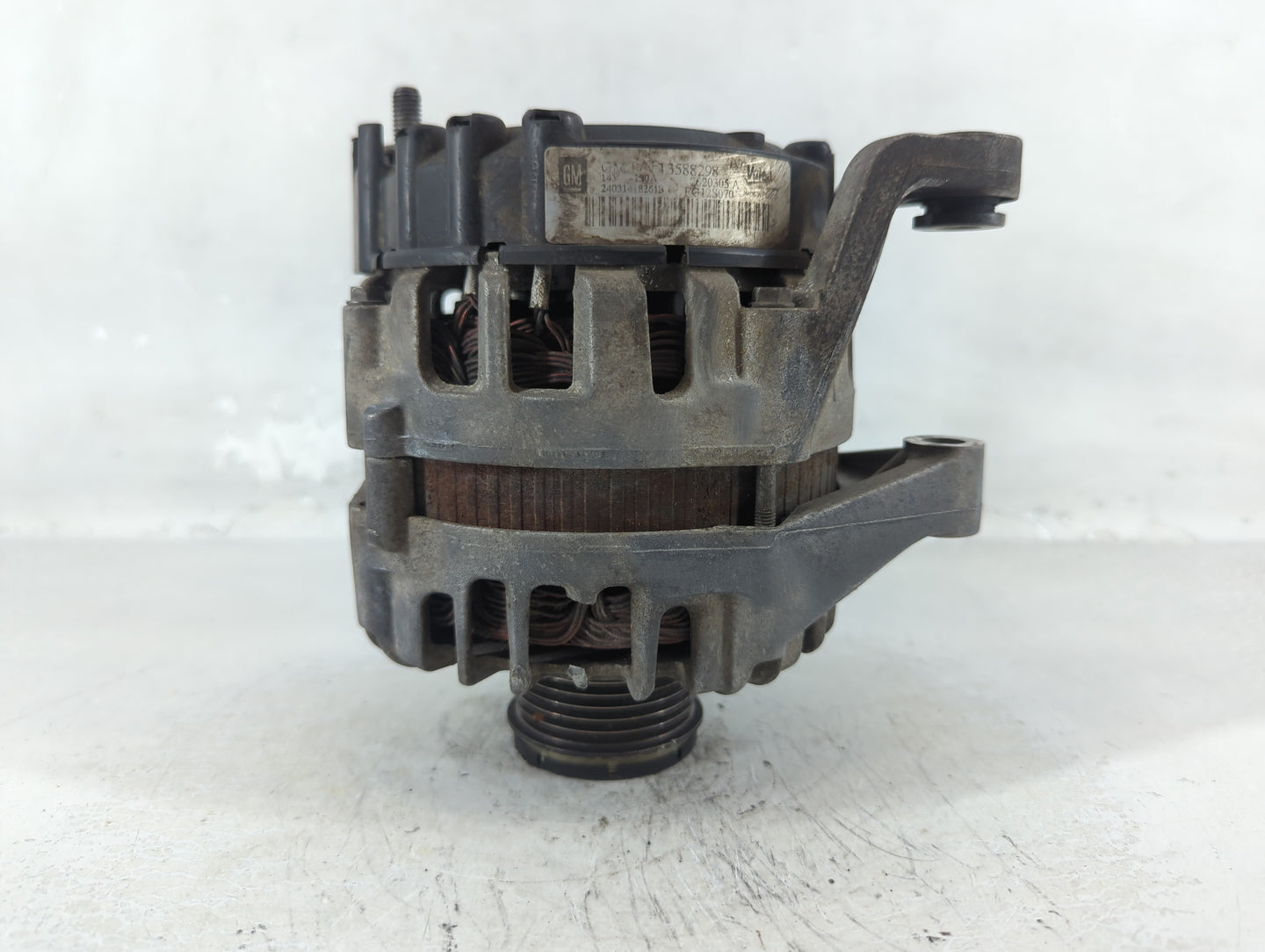 2011-2016 Chevrolet Cruze Alternator Replacement Generator Charging Assembly Engine OEM P/N:13588298 Fits OEM Used Auto Part