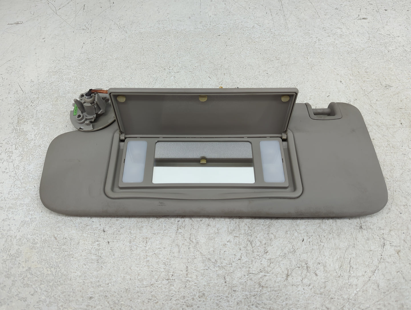 2011-2016 Chevrolet Cruze Sun Visor Shade Replacement Driver Left Mirror Fits Fits 2011 2012 2013 2014 2015 2016 OEM Used Au