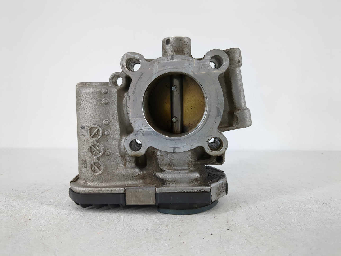 2011-2016 Chevrolet Cruze Throttle Body P/N:55581662 Fits Fits 2011 2012 2013 2014 2015 2016 2017 2018 2019 2020 2021 OEM Us