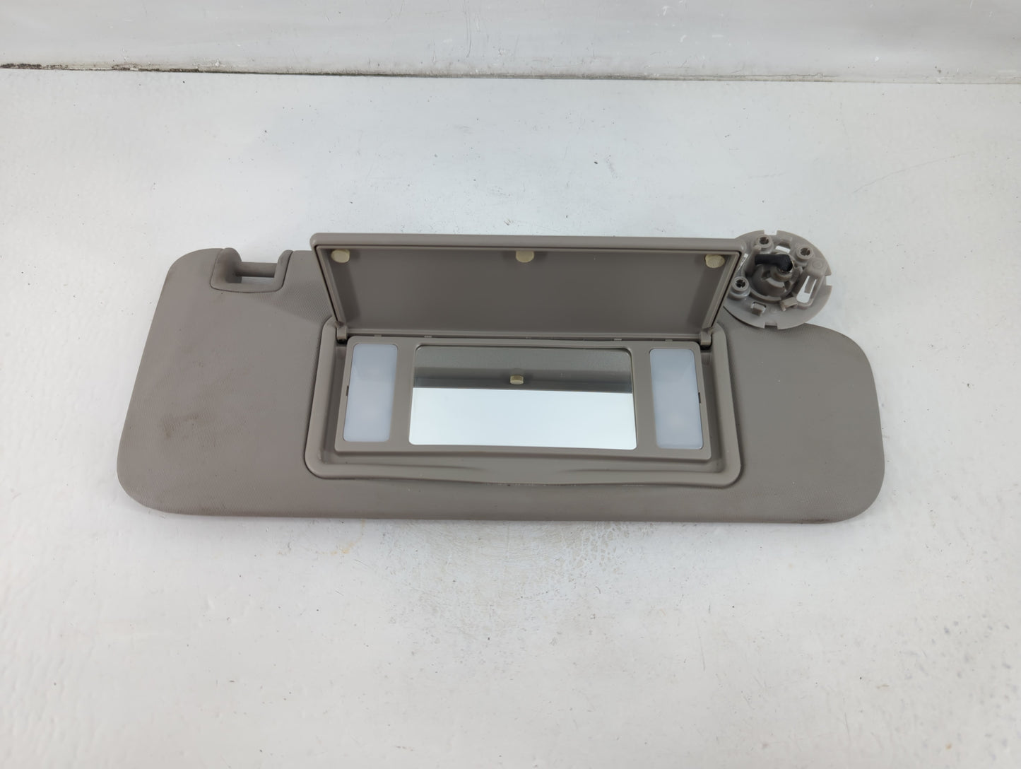 2011-2016 Chevrolet Cruze Sun Visor Shade Replacement Passenger Right Mirror Fits Fits 2011 2012 2013 2014 2015 2016 OEM Use
