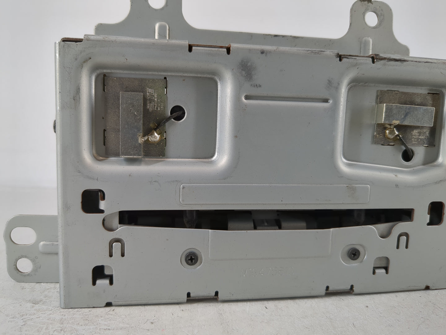 2014 Chevrolet Cruze Radio AM FM Cd Player Receiver Replacement P/N:23206821 22858074 Fits OEM Used Auto Parts - Oemusedauto