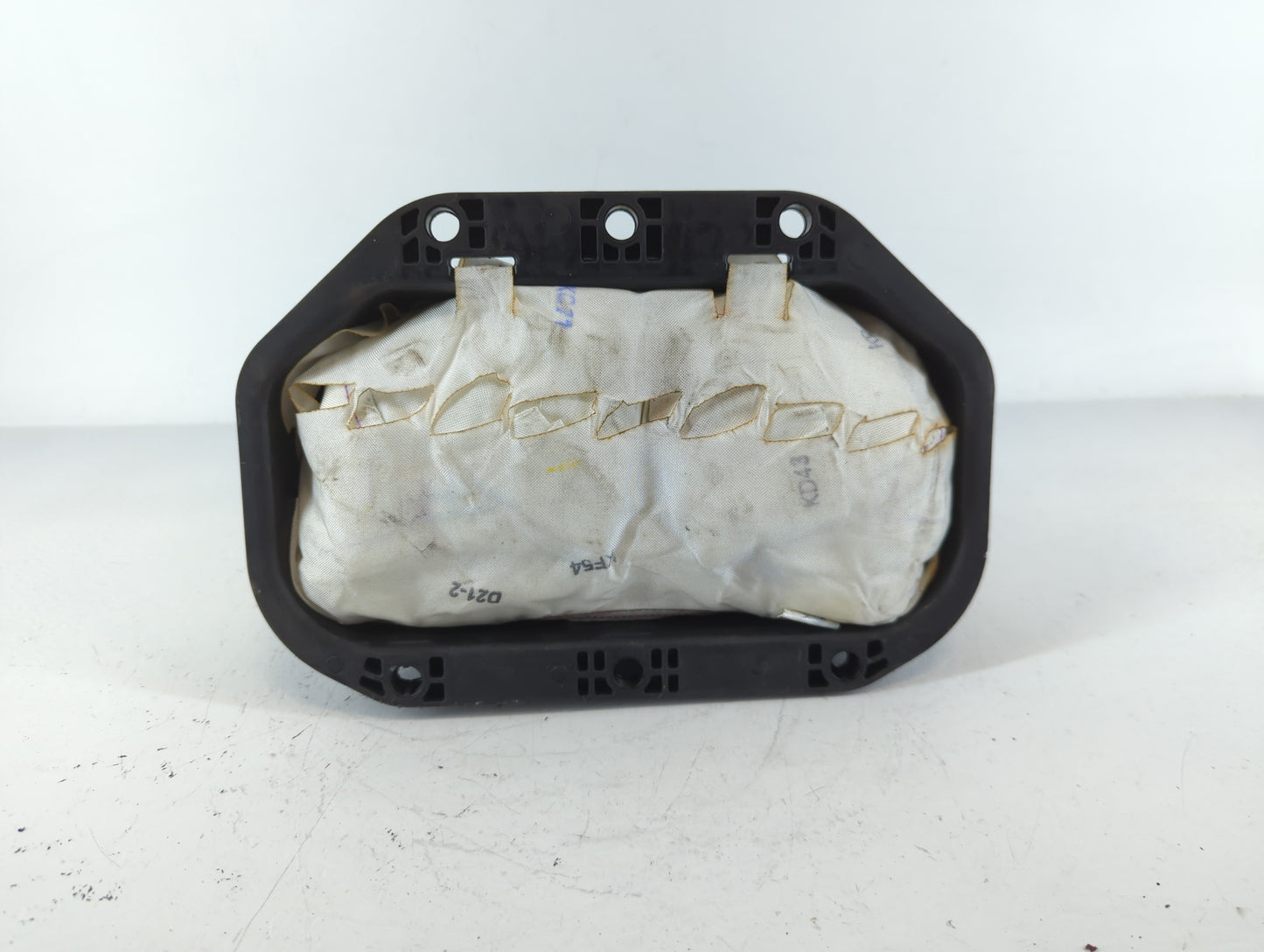 2013-2016 Chevrolet Cruze Air Bag Passenger Right Dashboard OEM P/N:95910049 Fits Fits 2013 2014 2015 2016 OEM Used Auto Par