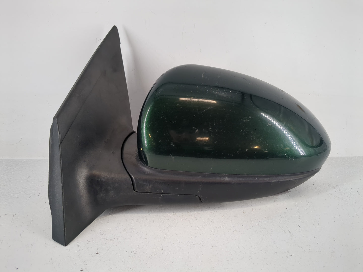 2011-2016 Chevrolet Cruze Driver Side View Mirror - Left Door Mirror OEM Used - Oemusedautoparts1.com