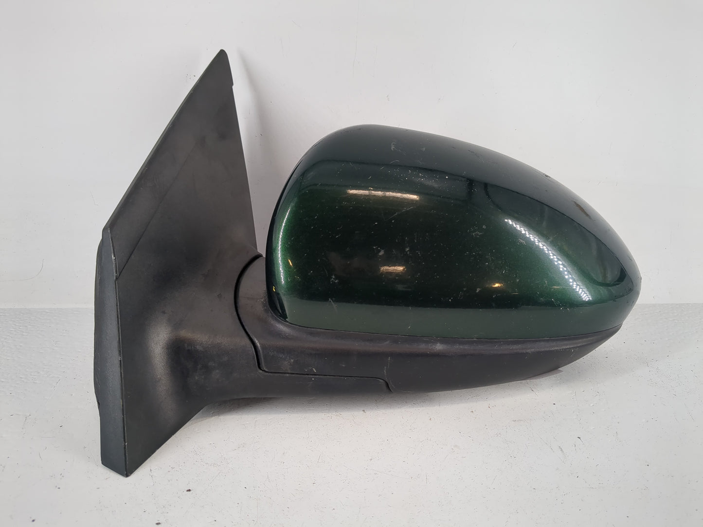 2011-2016 Chevrolet Cruze Driver Side View Mirror - Left Door Mirror OEM Used - Oemusedautoparts1.com