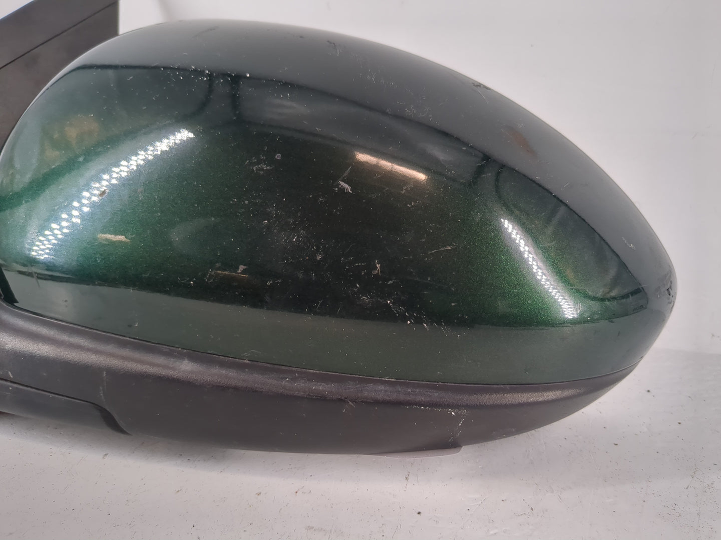 2011-2016 Chevrolet Cruze Driver Side View Mirror - Left Door Mirror OEM Used - Oemusedautoparts1.com