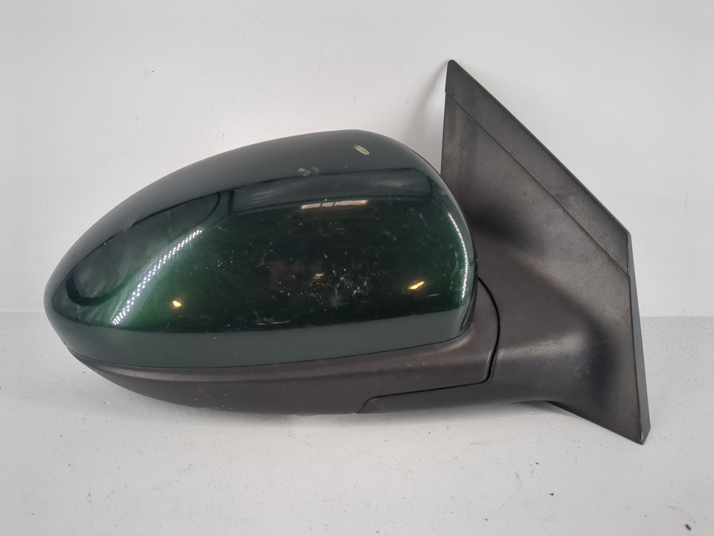 2011-2016 Chevrolet Cruze Passenger Side View Mirror - Right Door Mirror OEM Used - Oemusedautoparts1.com