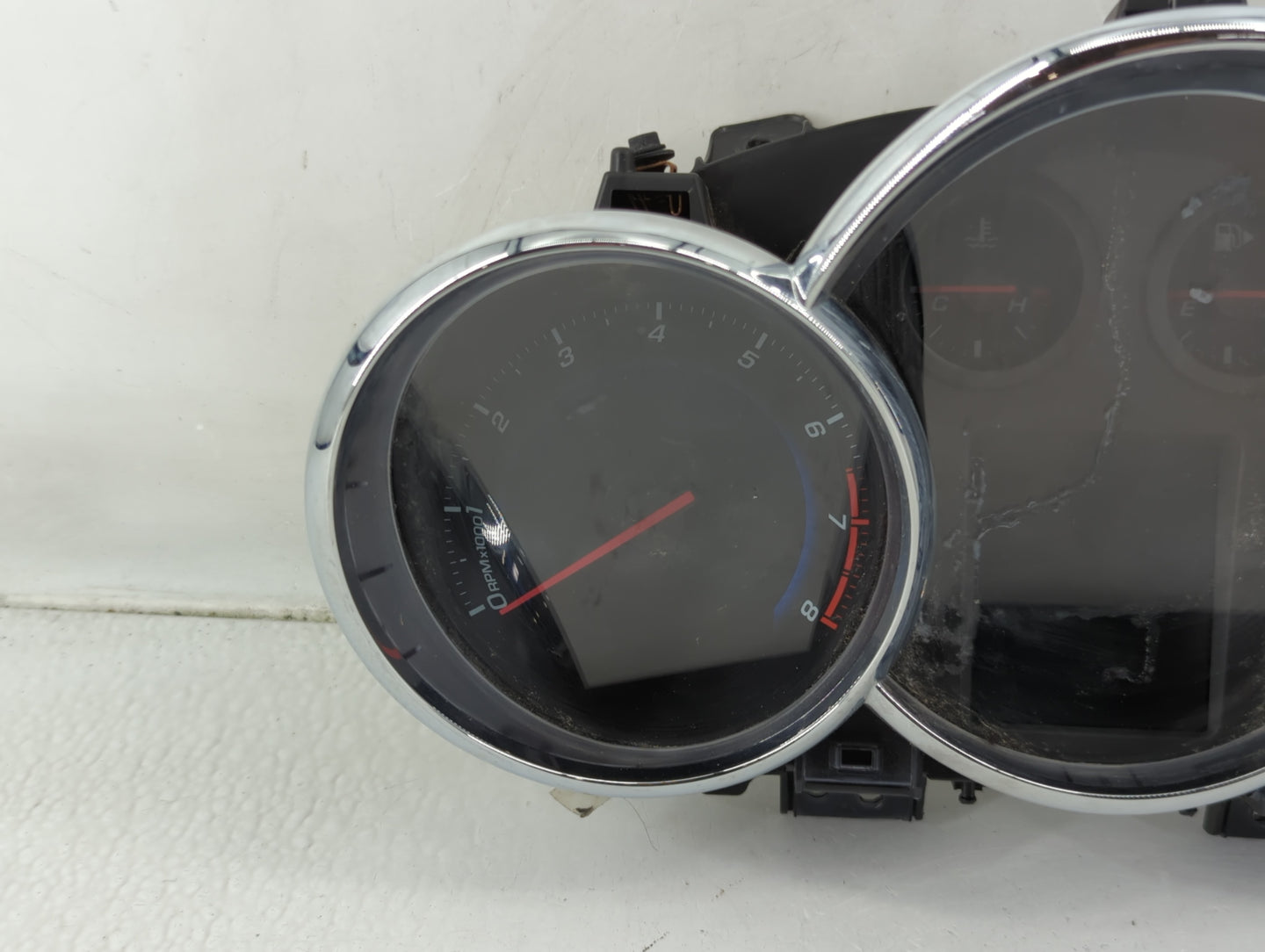 2013-2014 Chevrolet Cruze Instrument Cluster Speedometer Gauges P/N:94560792 Fits Fits 2013 2014 OEM Used Auto Parts - Oemus