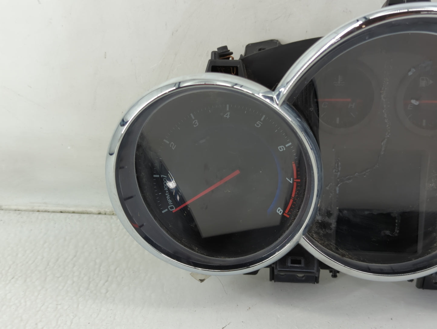 2013-2014 Chevrolet Cruze Instrument Cluster Speedometer Gauges P/N:94560792 Fits Fits 2013 2014 OEM Used Auto Parts - Oemus