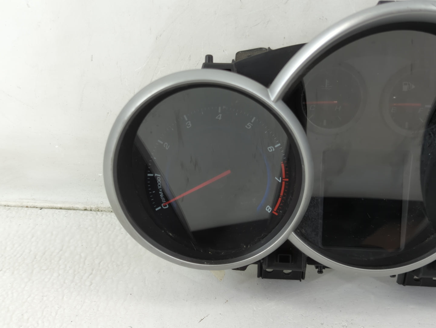 2013-2014 Chevrolet Cruze Instrument Cluster Speedometer Gauges P/N:95129378 Fits Fits 2013 2014 OEM Used Auto Parts - Oemus