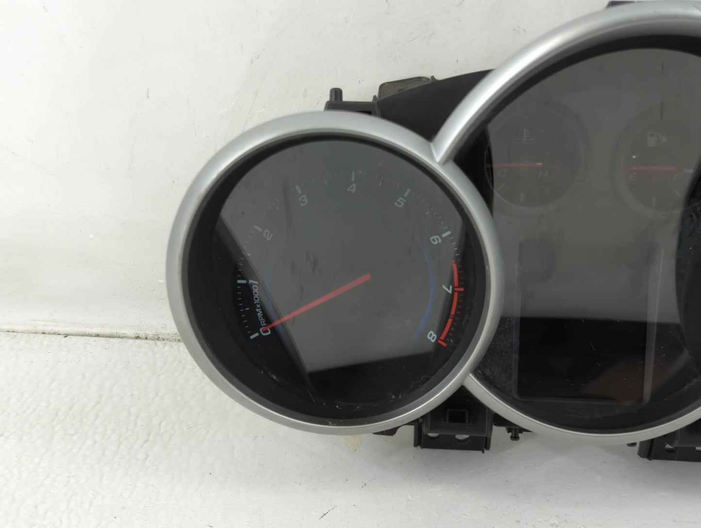 2013-2014 Chevrolet Cruze Instrument Cluster Speedometer Gauges P/N:95129378 Fits Fits 2013 2014 OEM Used Auto Parts - Oemus