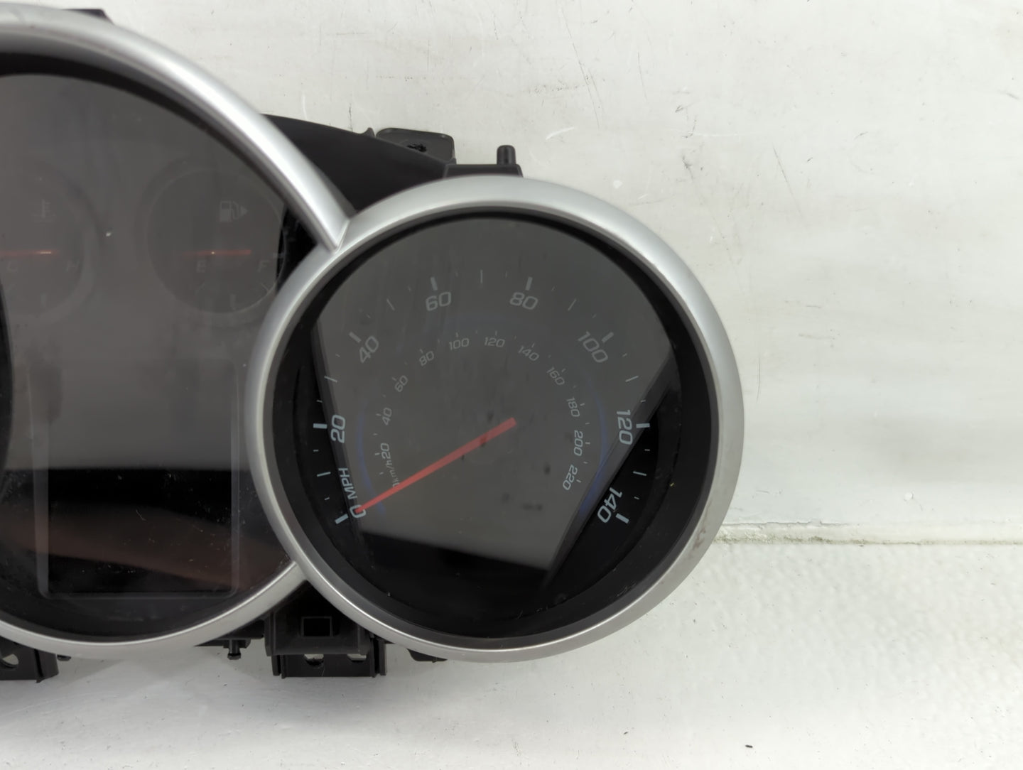 2013-2014 Chevrolet Cruze Instrument Cluster Speedometer Gauges P/N:95129378 Fits Fits 2013 2014 OEM Used Auto Parts - Oemus