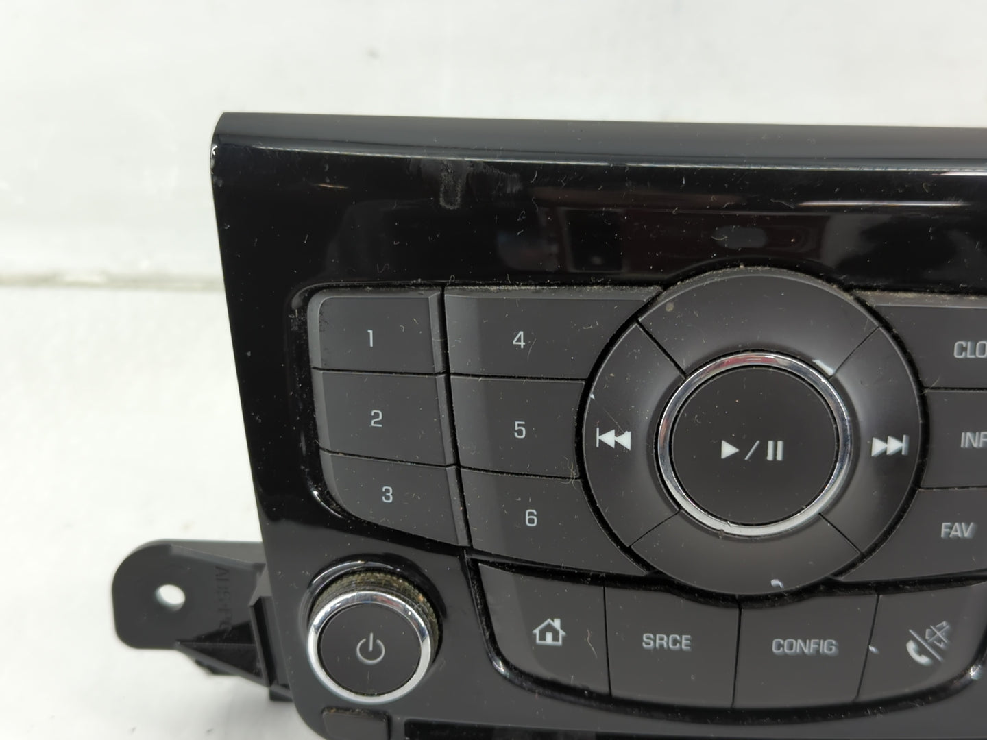 2013-2016 Chevrolet Cruze Radio AM FM Cd Player Receiver Replacement P/N:95166368 Fits Fits 2013 2014 2015 2016 OEM Used Aut