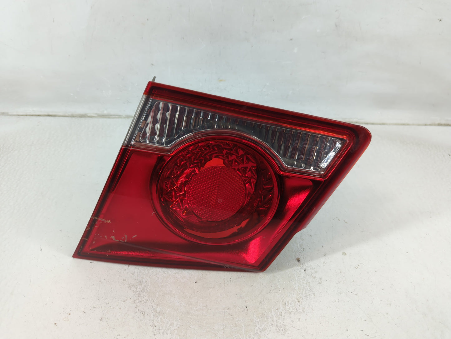 2011-2016 Chevrolet Cruze Tail Light Assembly Passenger Right OEM Fits Fits 2011 2012 2013 2014 2015 2016 OEM Used Auto Part